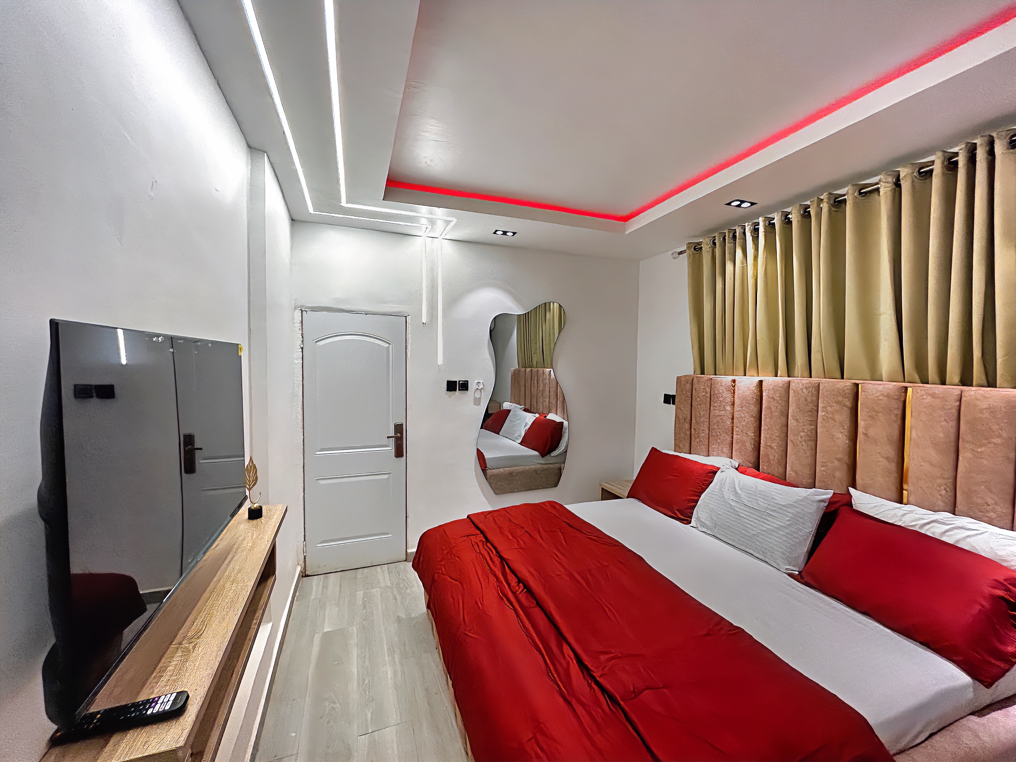 Meka Homes bedroom - furnished apartment Citec Estate
